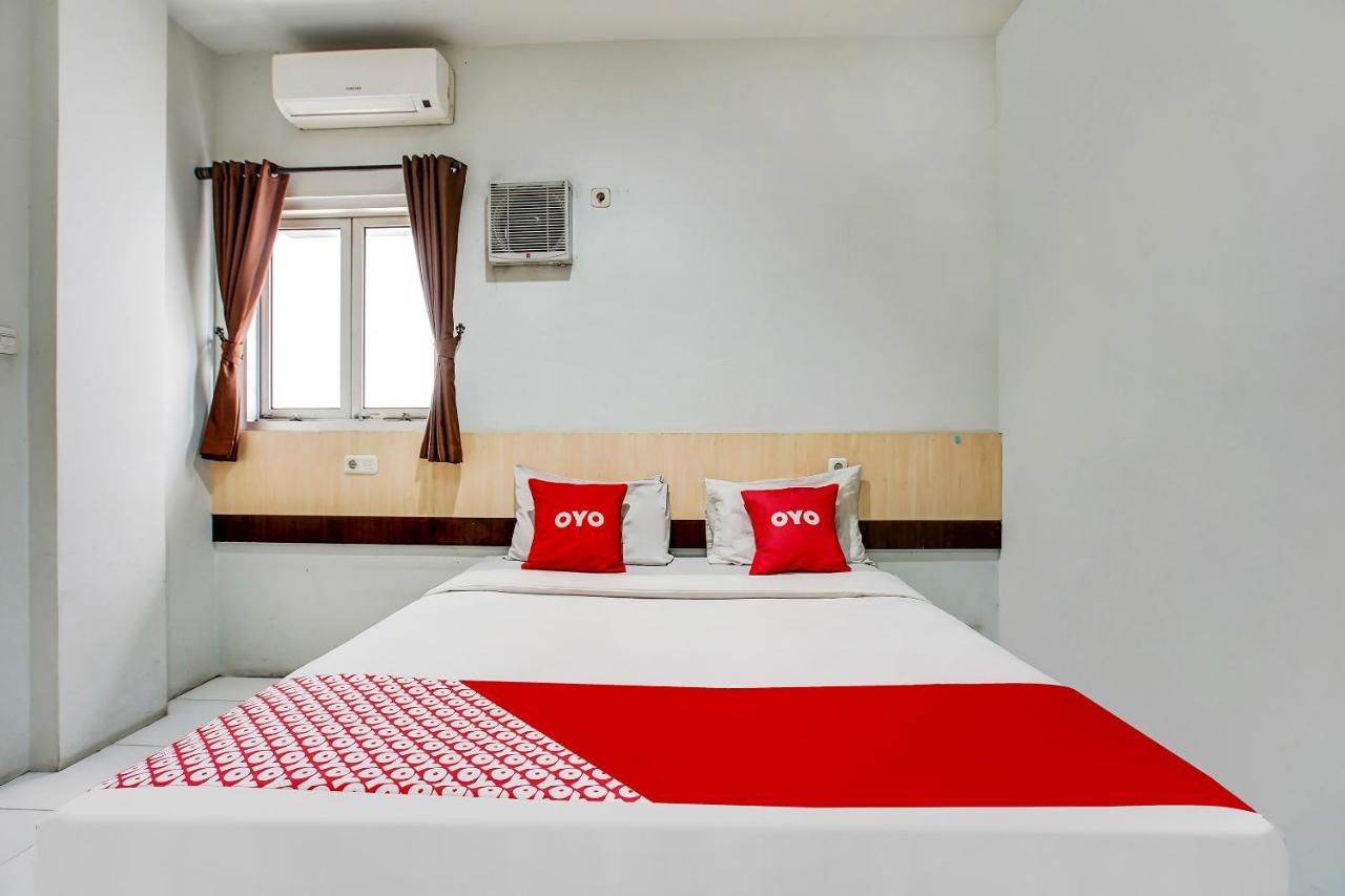 Отель Reddoorz @ Pelajar Pejuang 3 Бандунг Экстерьер фото